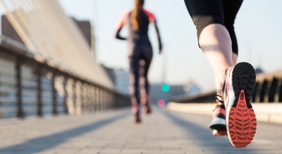 Correre o camminare: cosa fa dimagrire davvero